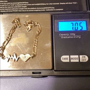 10 karat gold bracelet heart and heart beat